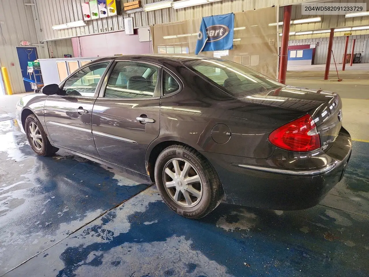 2009 Buick Lacrosse Cxl VIN: 2G4WD582091233729 Lot: 61130576