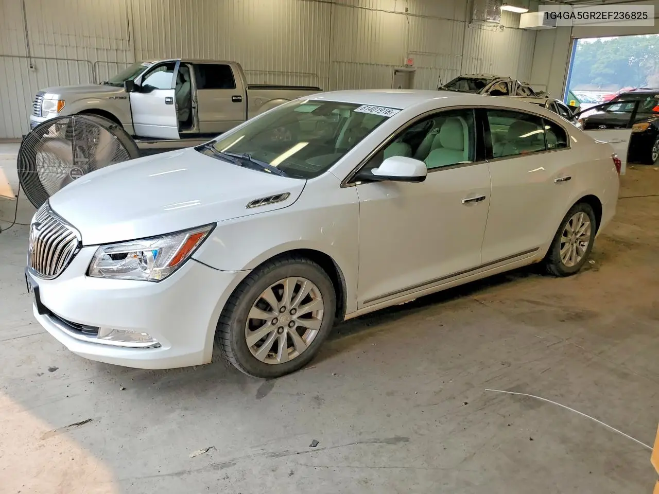 2014 Buick Lacrosse VIN: 1G4GA5GR2EF236825 Lot: 61401916