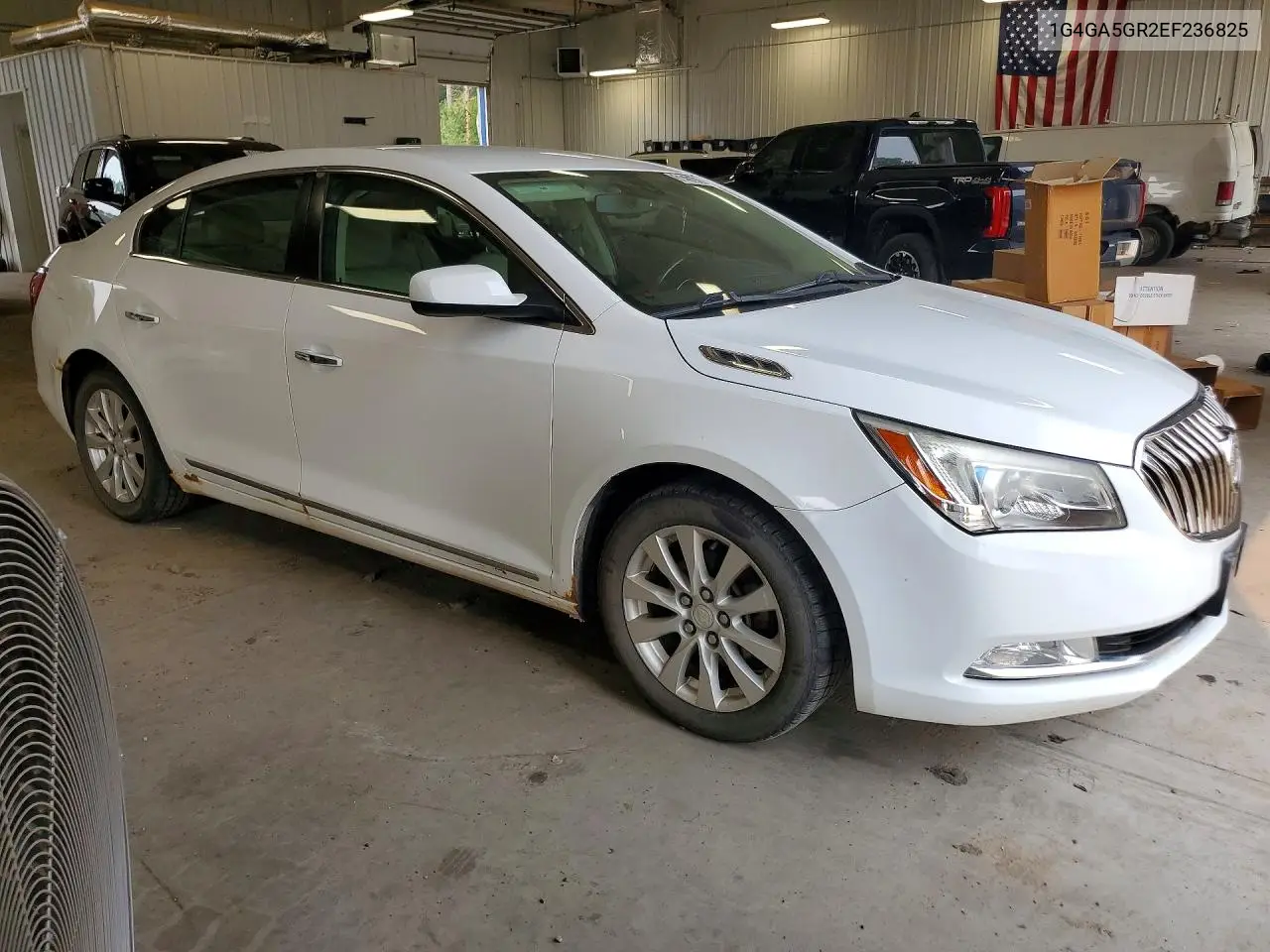 2014 Buick Lacrosse VIN: 1G4GA5GR2EF236825 Lot: 61401916