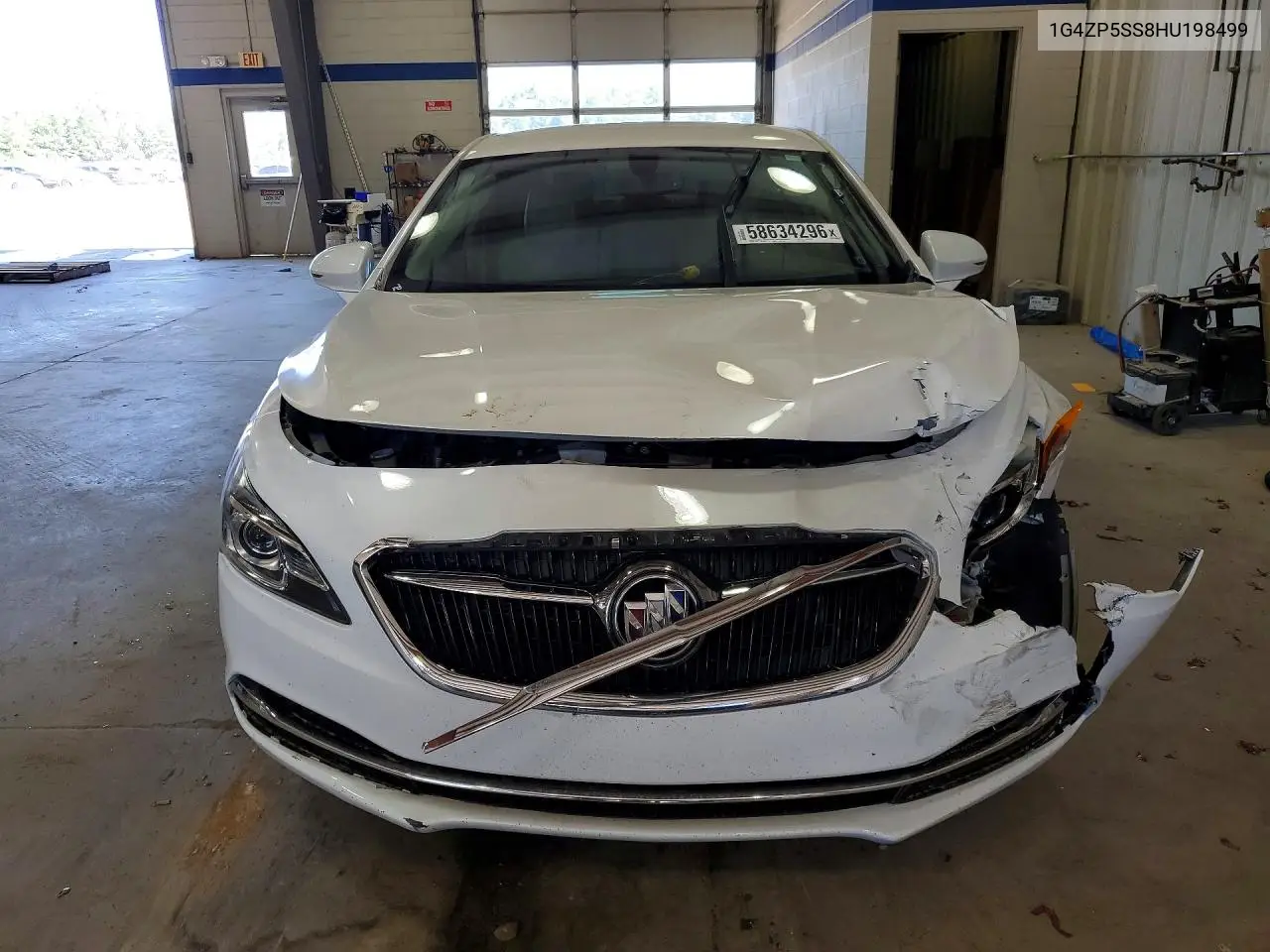 2017 Buick Lacrosse Essence VIN: 1G4ZP5SS8HU198499 Lot: 58634296