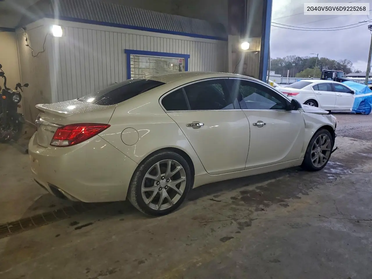 2G4GV5GV6D9225268 2013 Buick Regal Gs