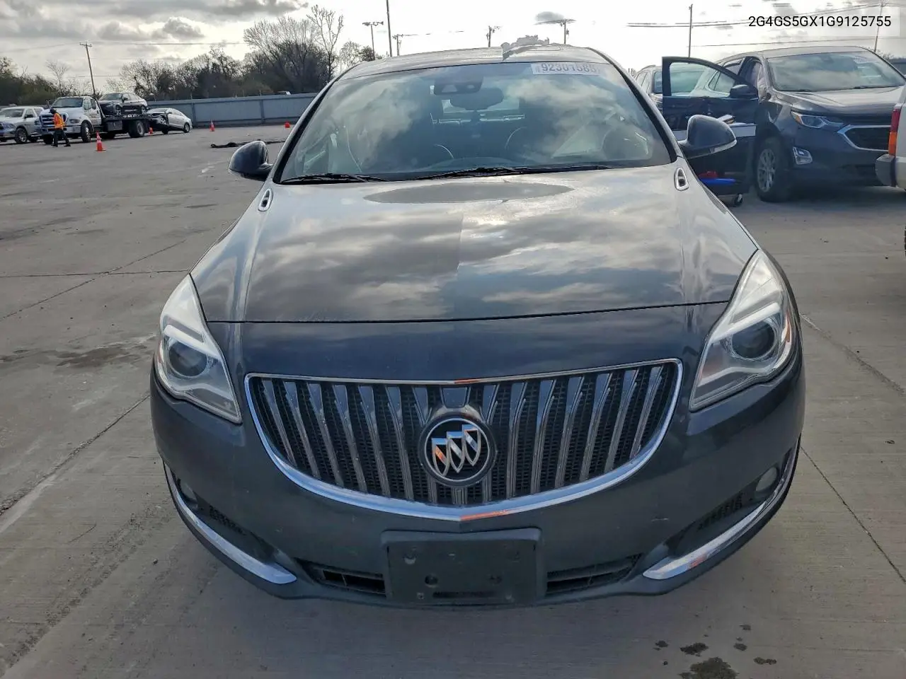 2G4GS5GX1G9125755 2016 Buick Regal Premium