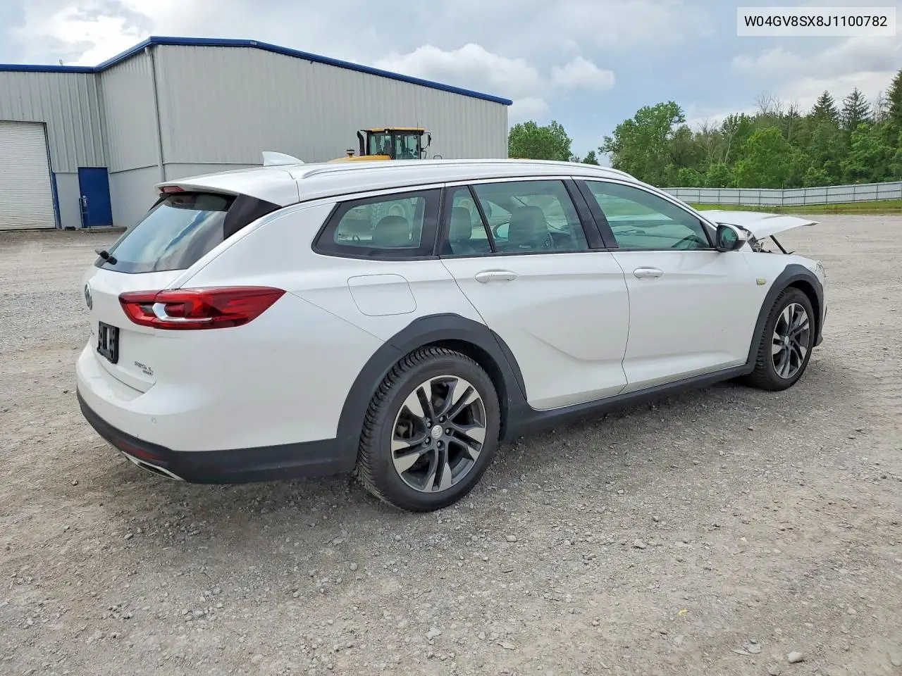 2018 Buick Regal Tourx Essence VIN: W04GV8SX8J1100782 Lot: 56592216