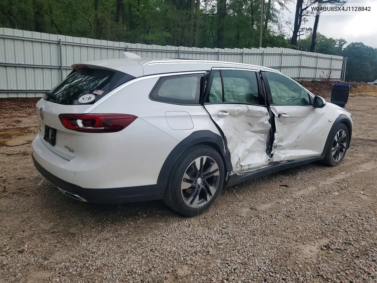 2018 Buick Regal Tourx Preferred VIN: W04GU8SX4J1128842 Lot: 58772046