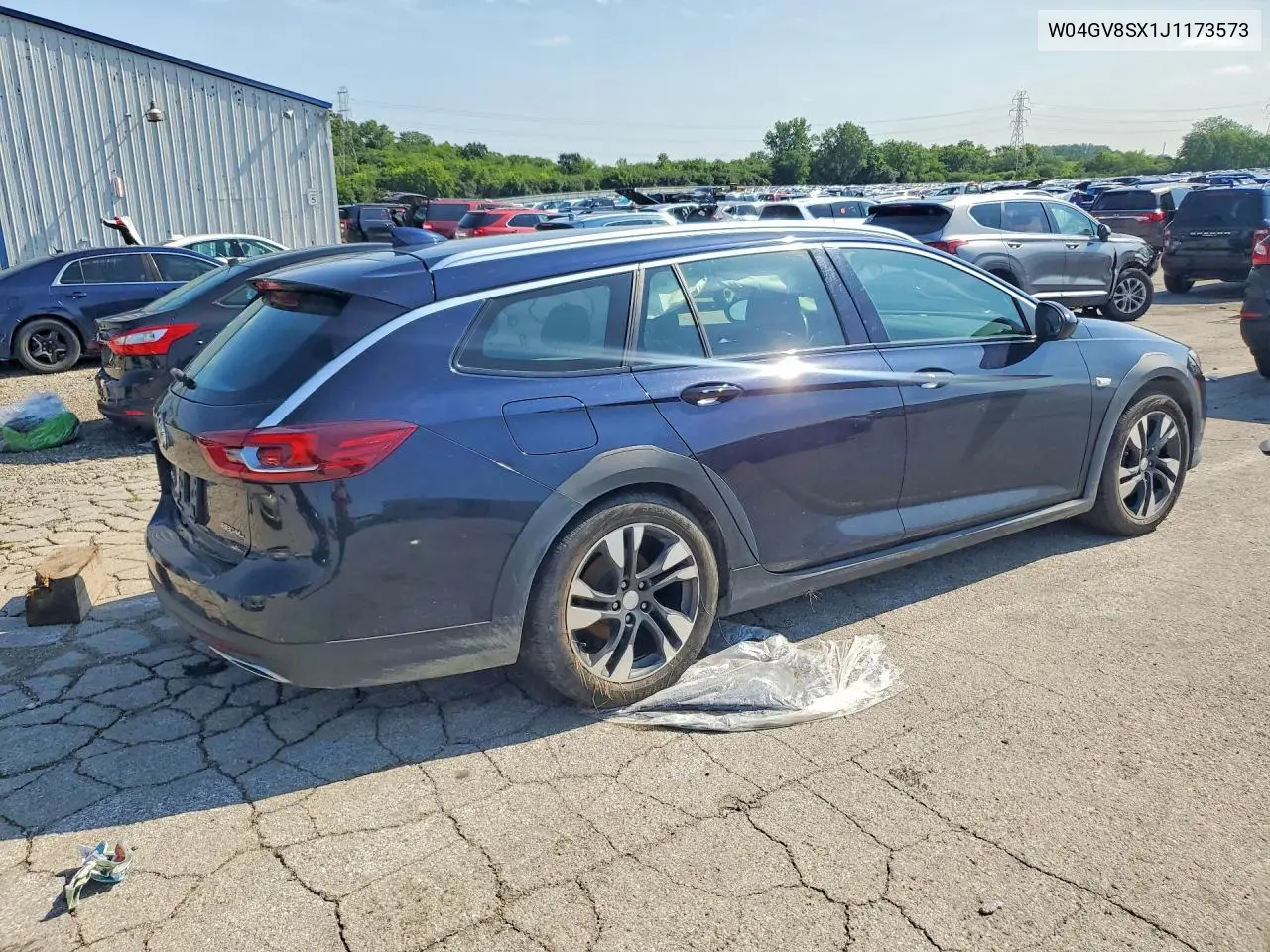 2018 Buick Regal Tourx Essence VIN: W04GV8SX1J1173573 Lot: 59292486