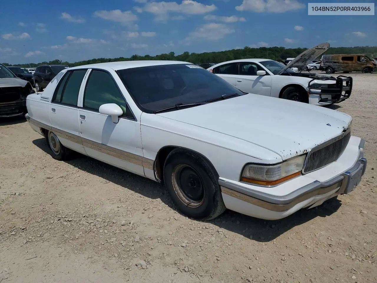 1994 Buick Roadmaster VIN: 1G4BN52P0RR403966 Lot: 61168206