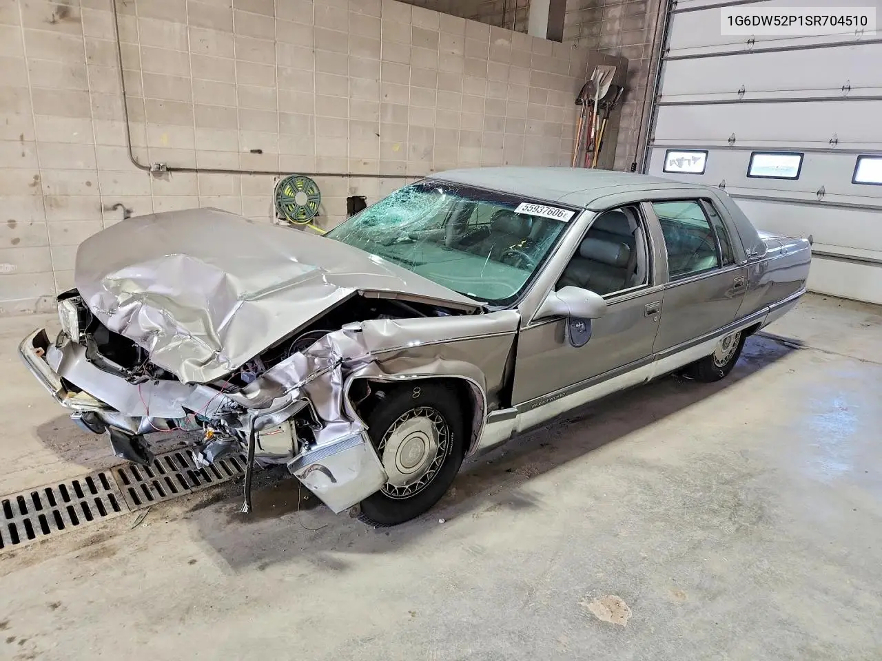 1995 Cadillac Fleetwood Base VIN: 1G6DW52P1SR704510 Lot: 55937606