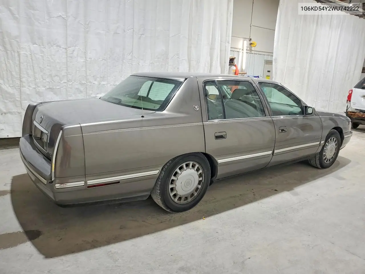 1998 Cadillac Deville VIN: 1G6KD54Y2WU742222 Lot: 55754746