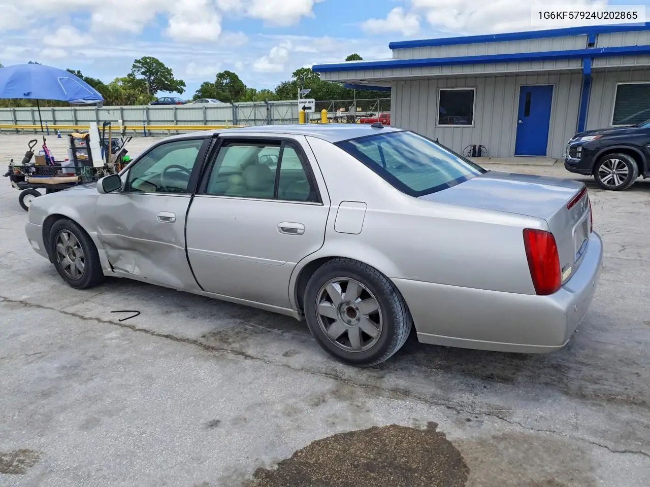 2004 Cadillac Deville Dts VIN: 1G6KF57924U202865 Lot: 56949856