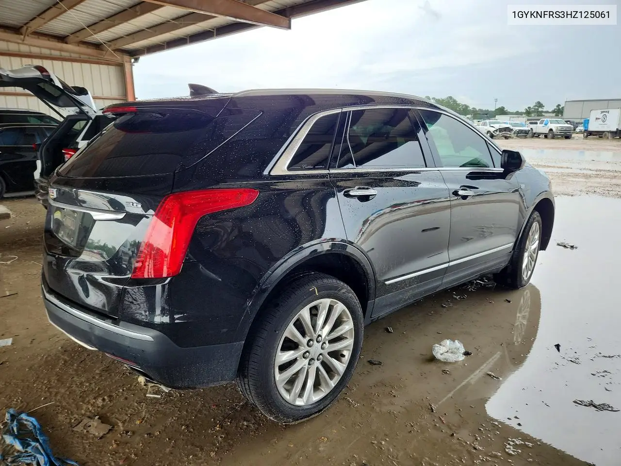 2017 Cadillac Xt5 Platinum VIN: 1GYKNFRS3HZ125061 Lot: 57491216