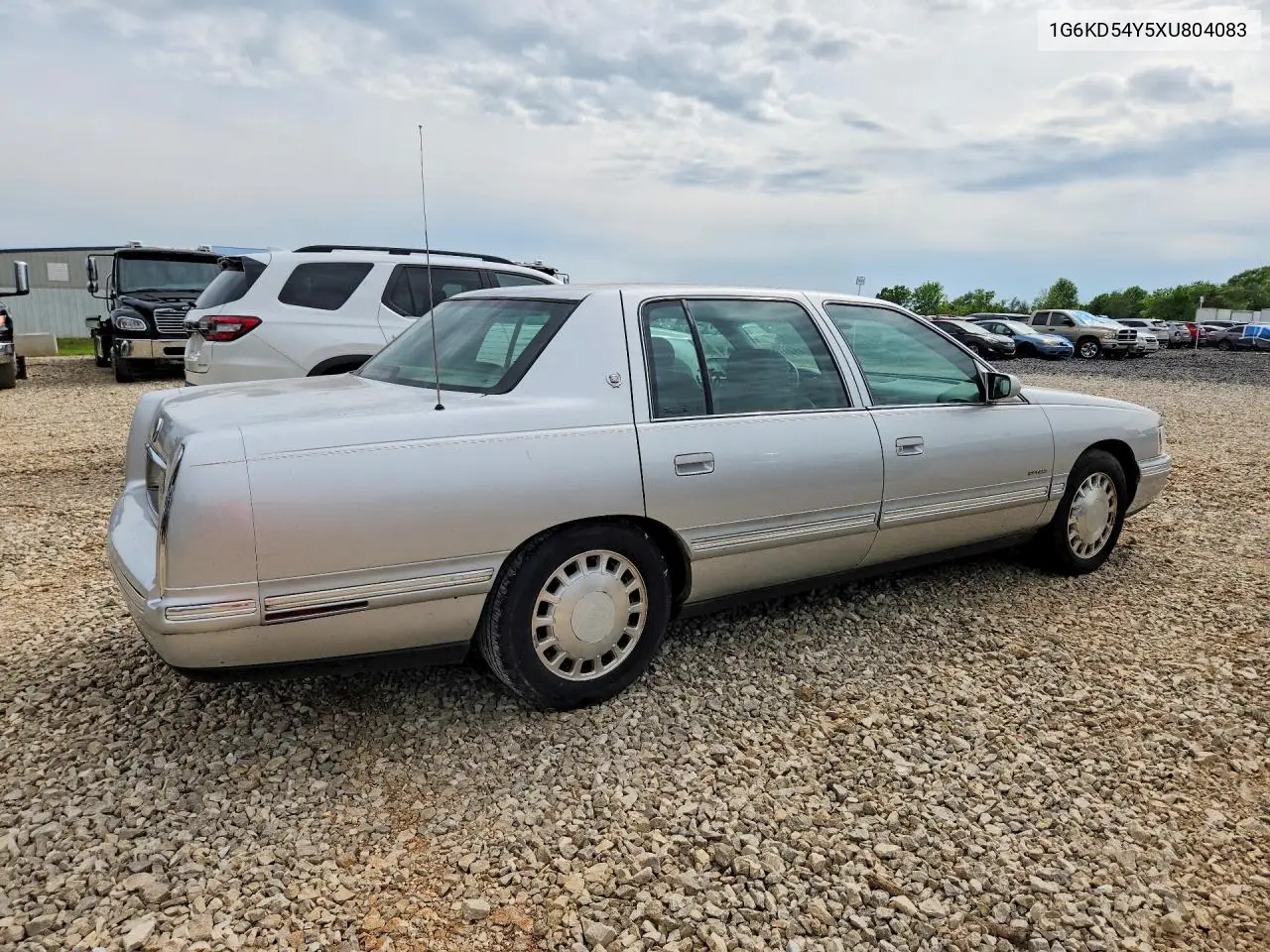 1999 Cadillac Deville VIN: 1G6KD54Y5XU804083 Lot: 52060696