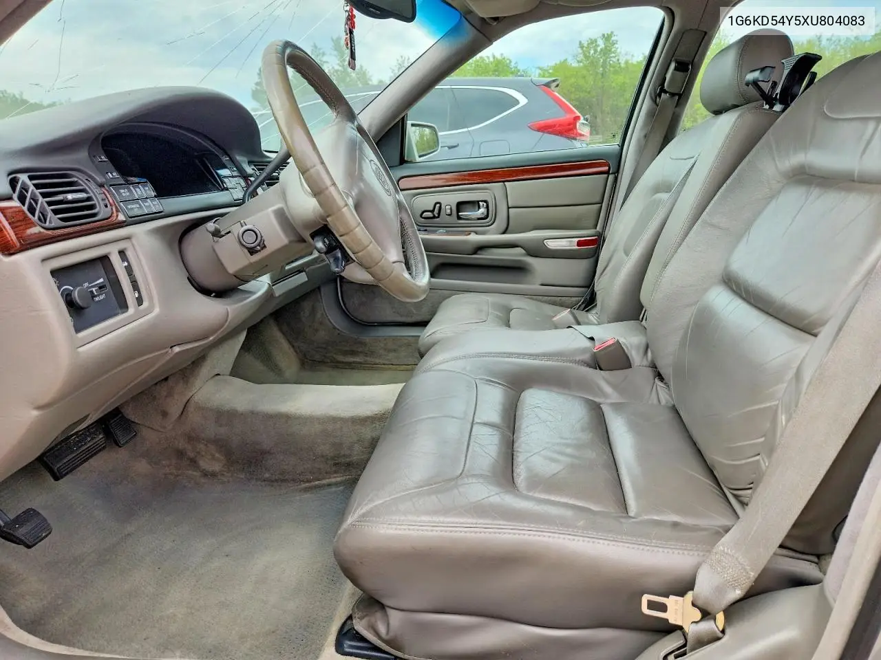 1999 Cadillac Deville VIN: 1G6KD54Y5XU804083 Lot: 52060696