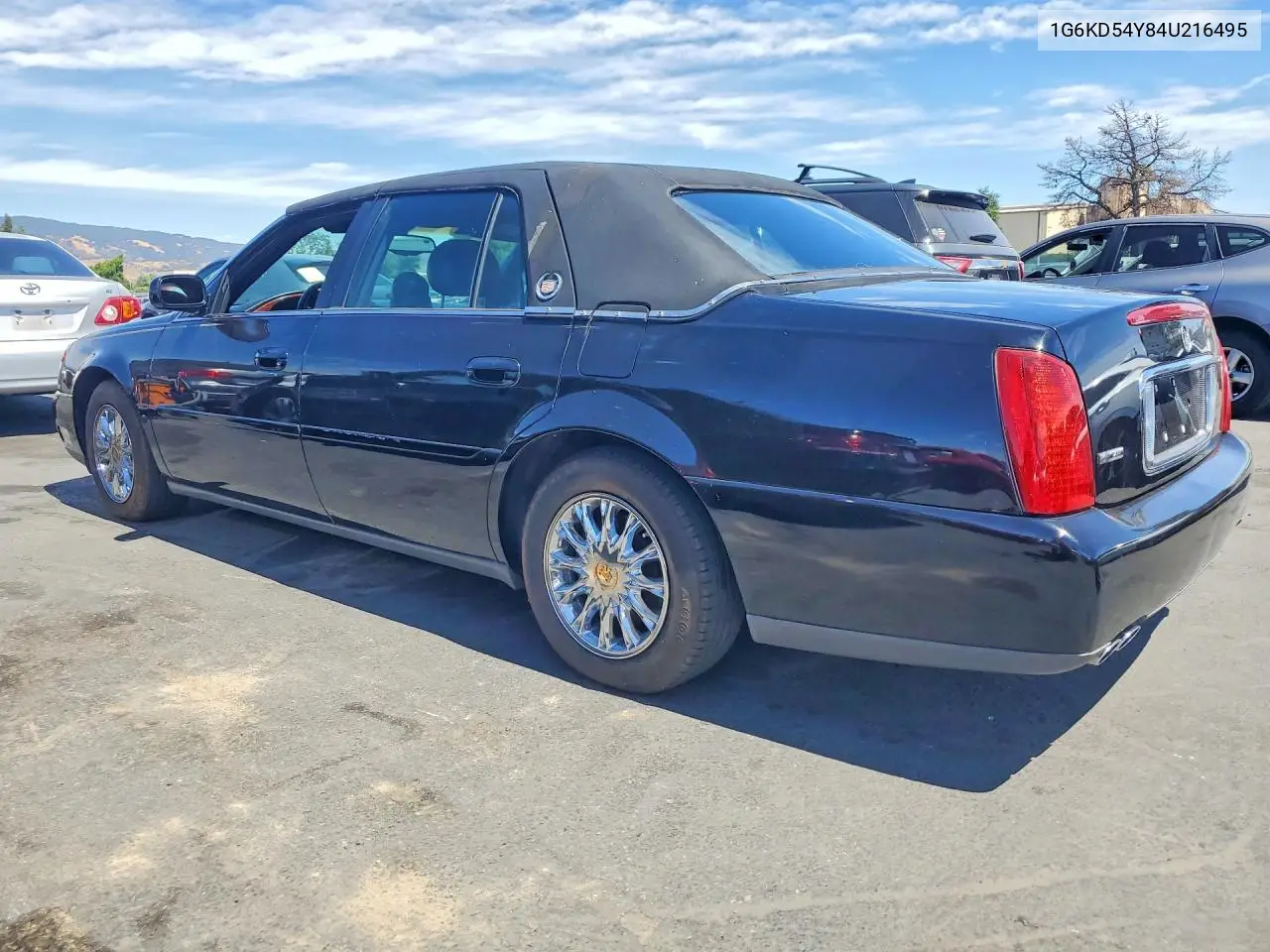 2004 Cadillac Deville VIN: 1G6KD54Y84U216495 Lot: 56843426