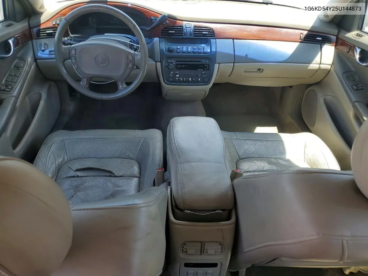 2005 Cadillac Deville VIN: 1G6KD54Y25U144873 Lot: 54627656
