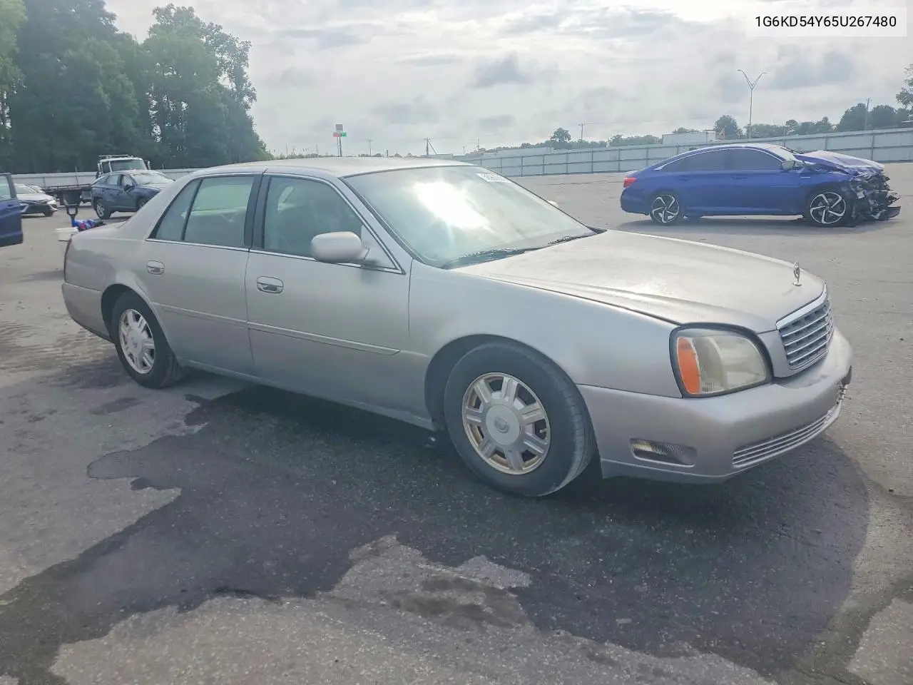 2005 Cadillac Deville VIN: 1G6KD54Y65U267480 Lot: 56960996
