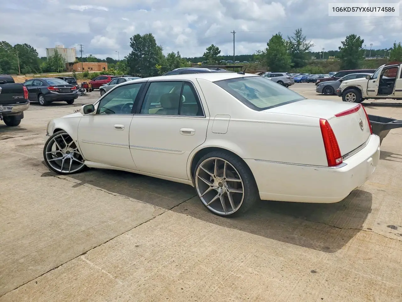 2006 Cadillac Dts VIN: 1G6KD57YX6U174586 Lot: 59105266
