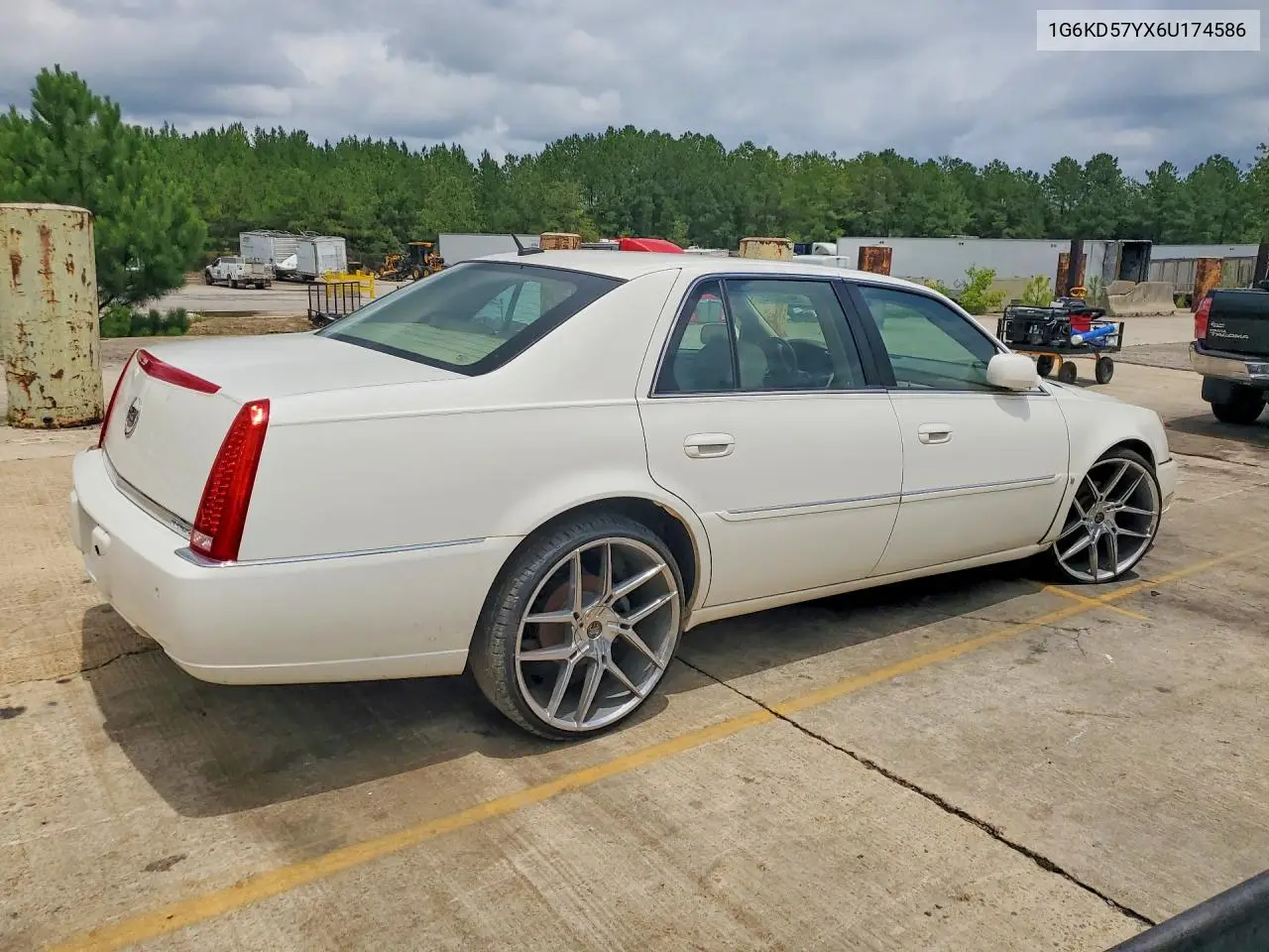 2006 Cadillac Dts VIN: 1G6KD57YX6U174586 Lot: 59105266