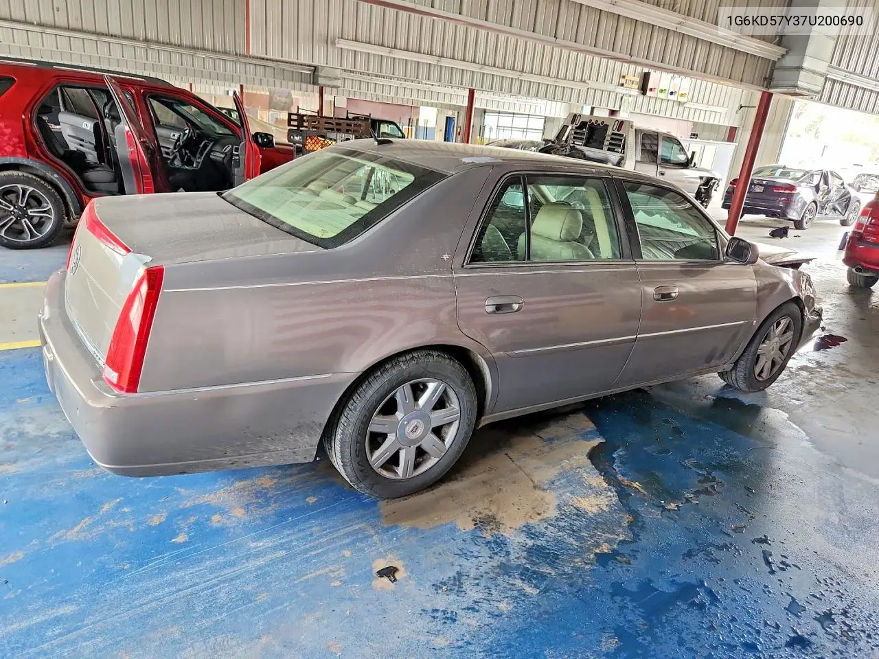 2007 Cadillac Dts VIN: 1G6KD57Y37U200690 Lot: 59583906