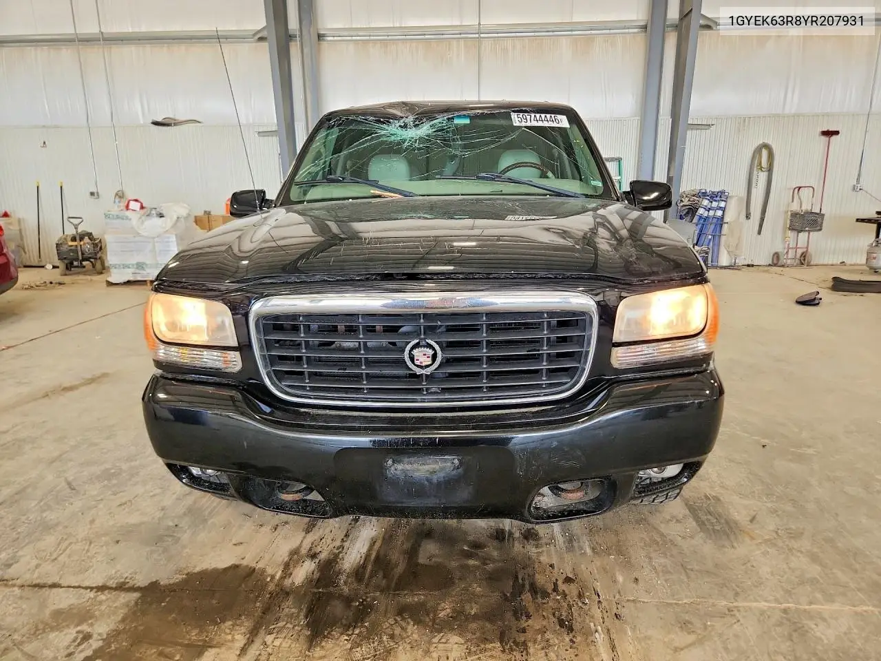 2000 Cadillac Escalade Luxury VIN: 1GYEK63R8YR207931 Lot: 59744446