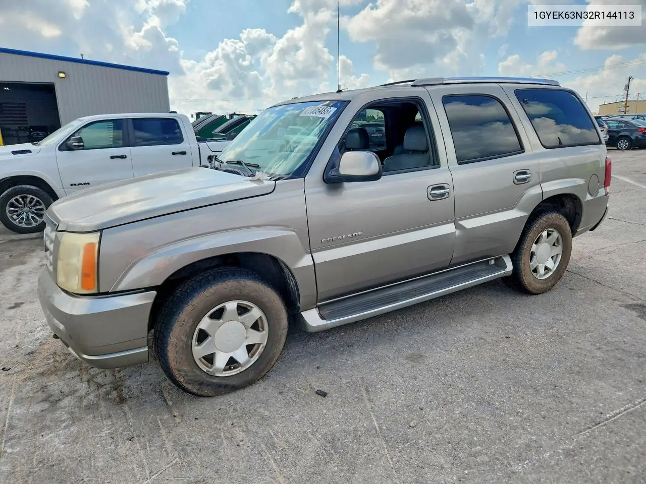 2002 Cadillac Escalade Luxury VIN: 1GYEK63N32R144113 Lot: 61005486