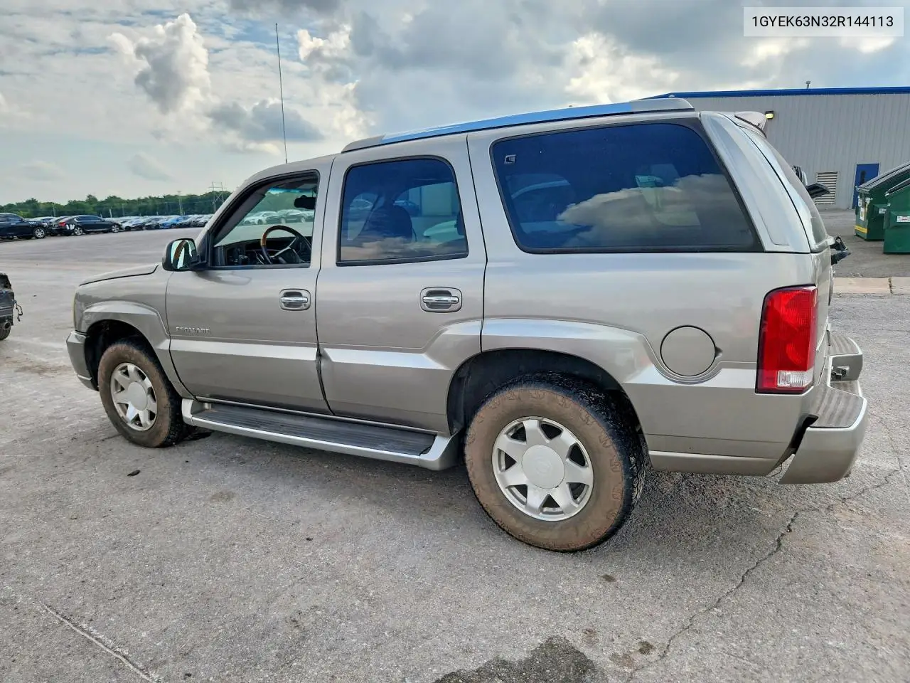 2002 Cadillac Escalade Luxury VIN: 1GYEK63N32R144113 Lot: 61005486