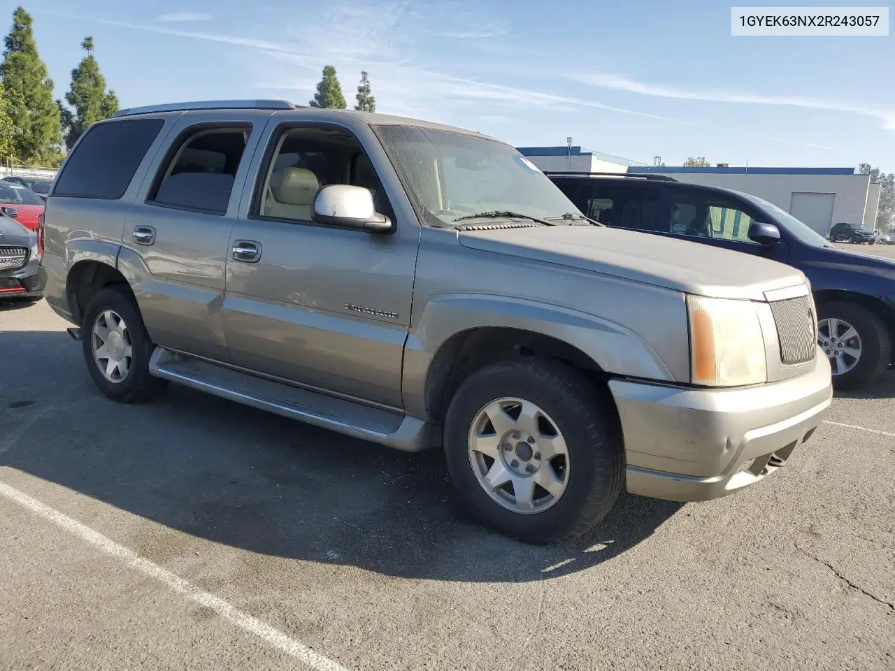 1GYEK63NX2R243057 2002 Cadillac Escalade Luxury