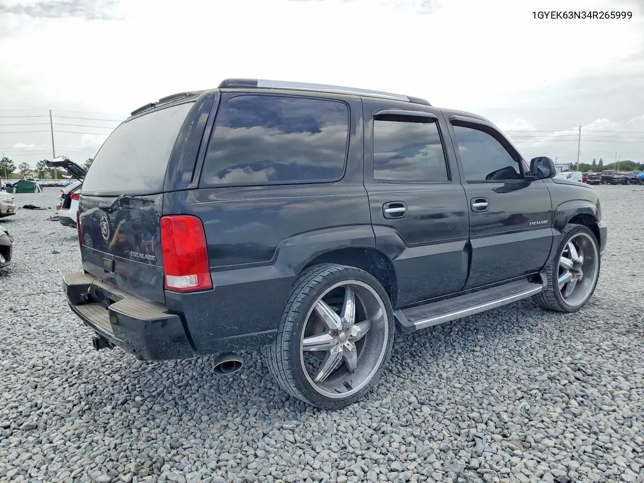 2004 Cadillac Escalade Luxury VIN: 1GYEK63N34R265999 Lot: 59169056