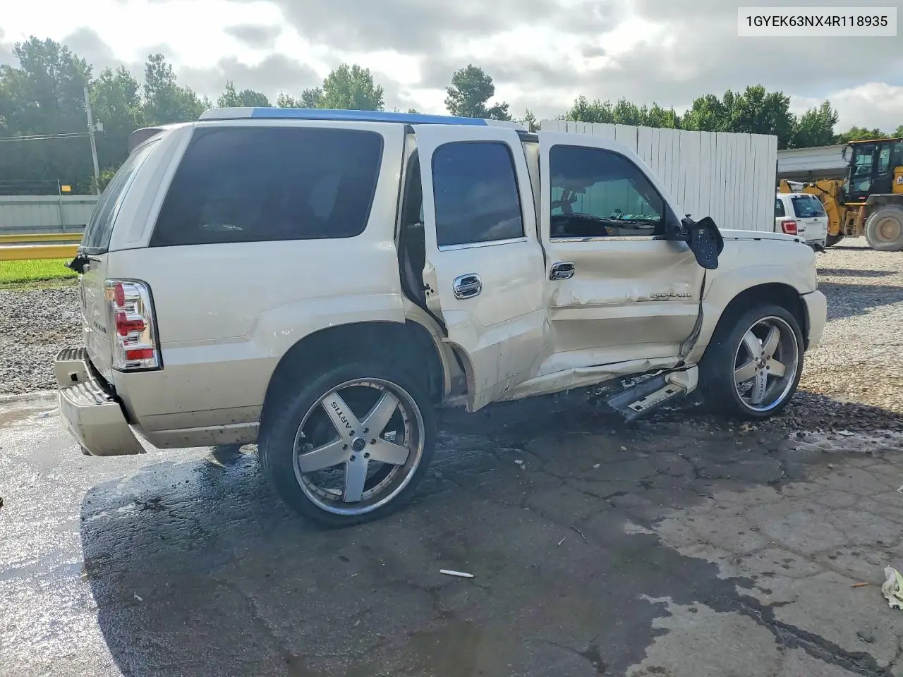 2004 Cadillac Escalade Luxury VIN: 1GYEK63NX4R118935 Lot: 61061306