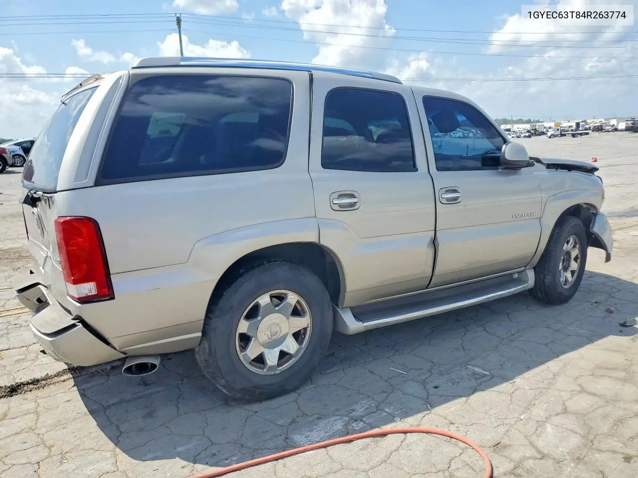2004 Cadillac Escalade Luxury VIN: 1GYEC63T84R263774 Lot: 61719576
