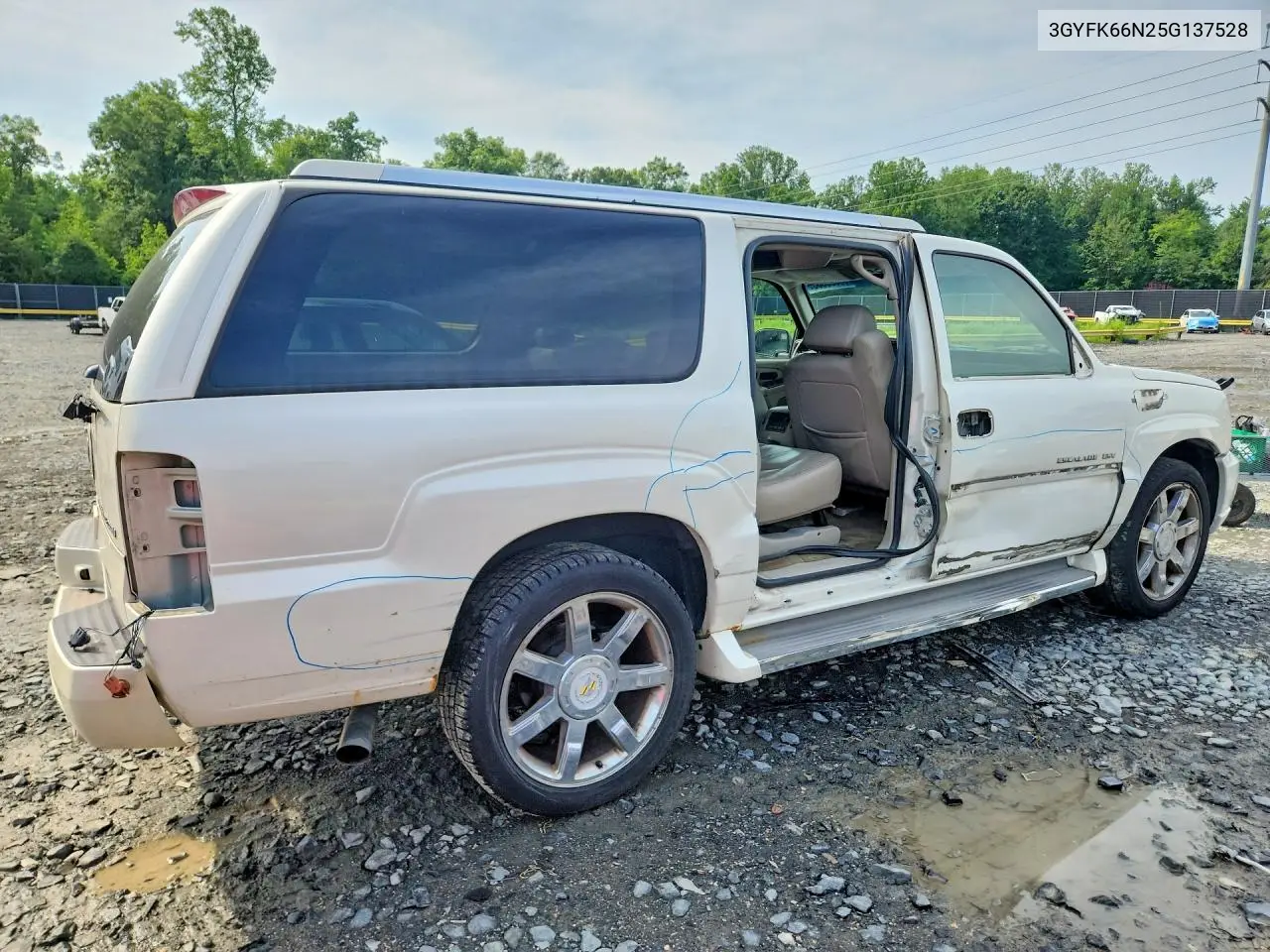 2005 Cadillac Escalade Esv VIN: 3GYFK66N25G137528 Lot: 59808666