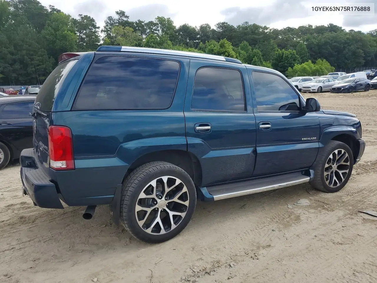 2005 Cadillac Escalade Luxury VIN: 1GYEK63N75R176888 Lot: 59868286