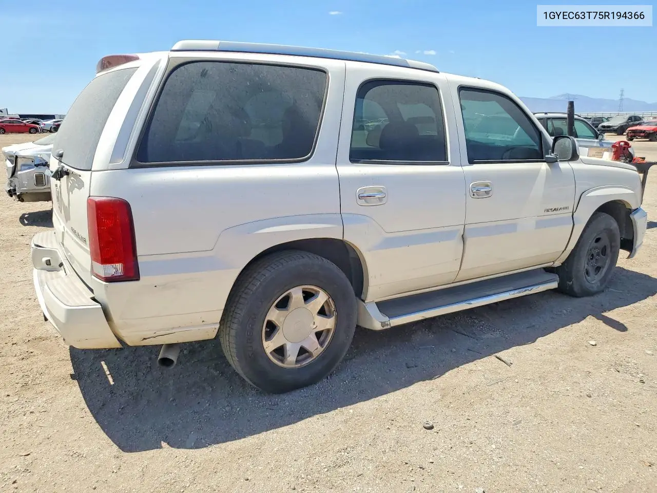 2005 Cadillac Escalade Luxury VIN: 1GYEC63T75R194366 Lot: 60000166