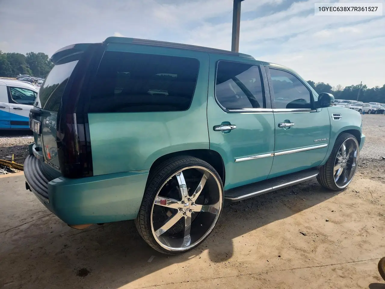 2007 Cadillac Escalade Luxury VIN: 1GYEC638X7R361527 Lot: 59989836