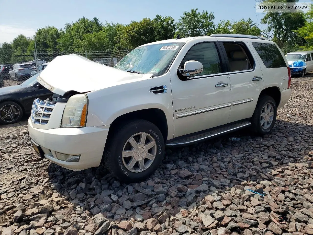 2007 Cadillac Escalade Luxury VIN: 1GYFK63847R252729 Lot: 60321056