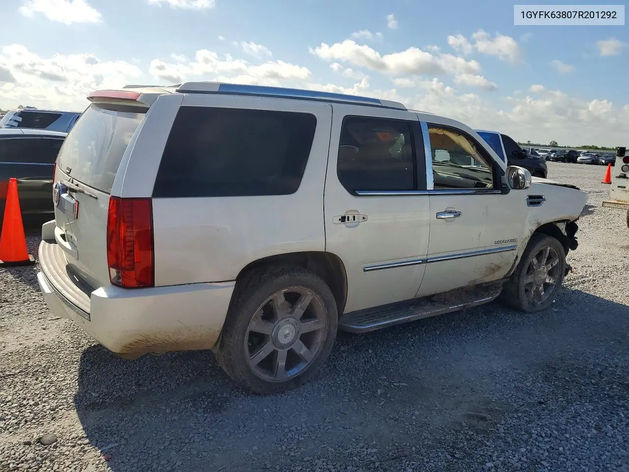 2007 Cadillac Escalade Luxury VIN: 1GYFK63807R201292 Lot: 60444216