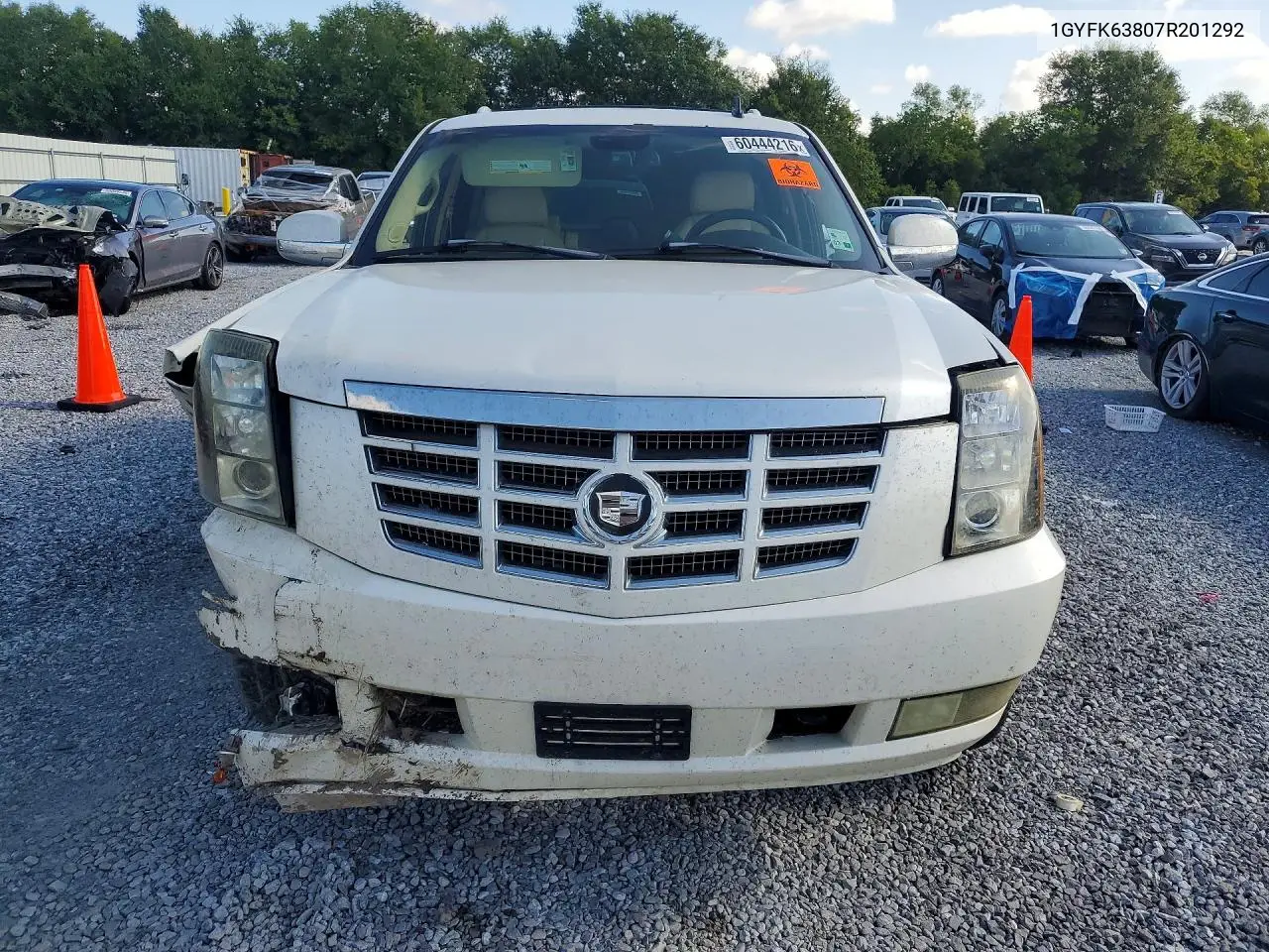 2007 Cadillac Escalade Luxury VIN: 1GYFK63807R201292 Lot: 60444216