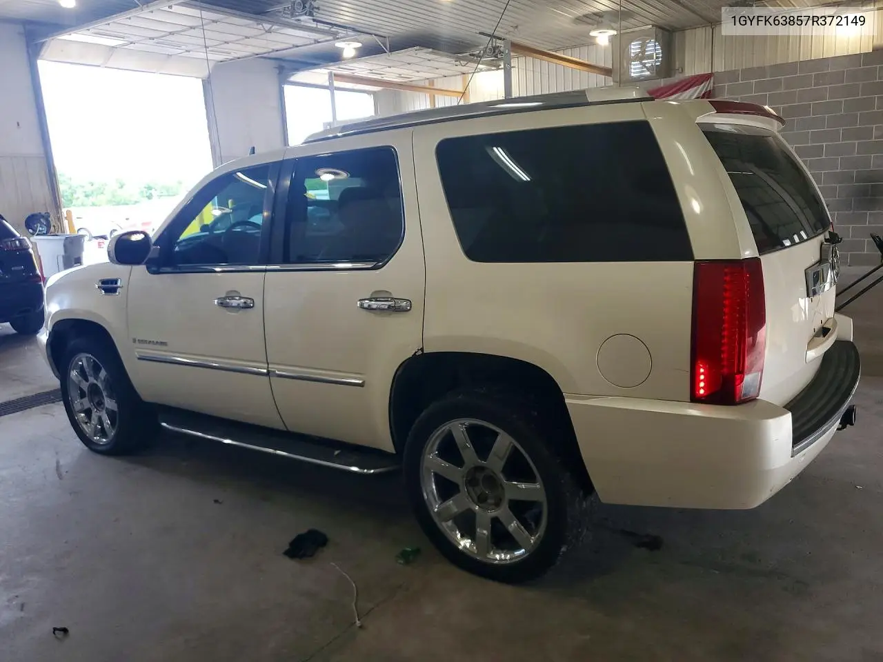 2007 Cadillac Escalade Luxury VIN: 1GYFK63857R372149 Lot: 60591096