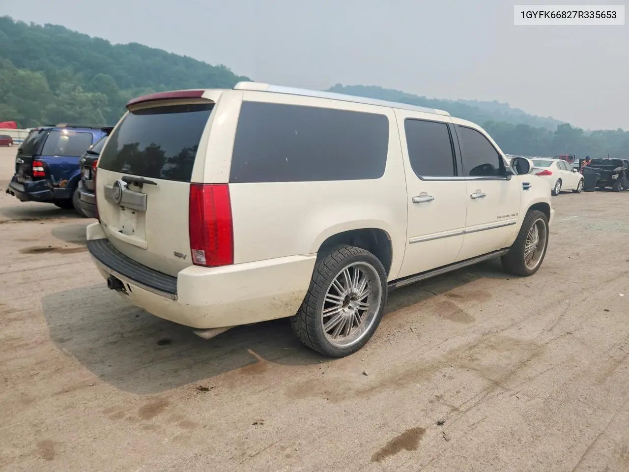 2007 Cadillac Escalade Esv VIN: 1GYFK66827R335653 Lot: 61159596