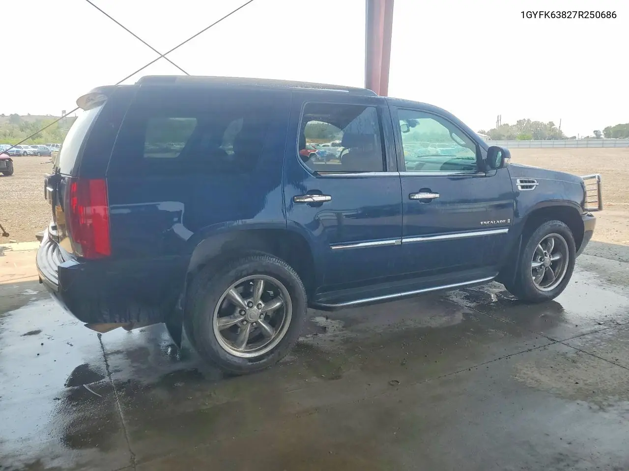 2007 Cadillac Escalade Luxury VIN: 1GYFK63827R250686 Lot: 61884366