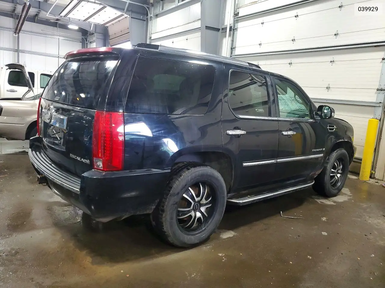 2008 Cadillac Escalade Luxury VIN: 039929 Lot: 60163706