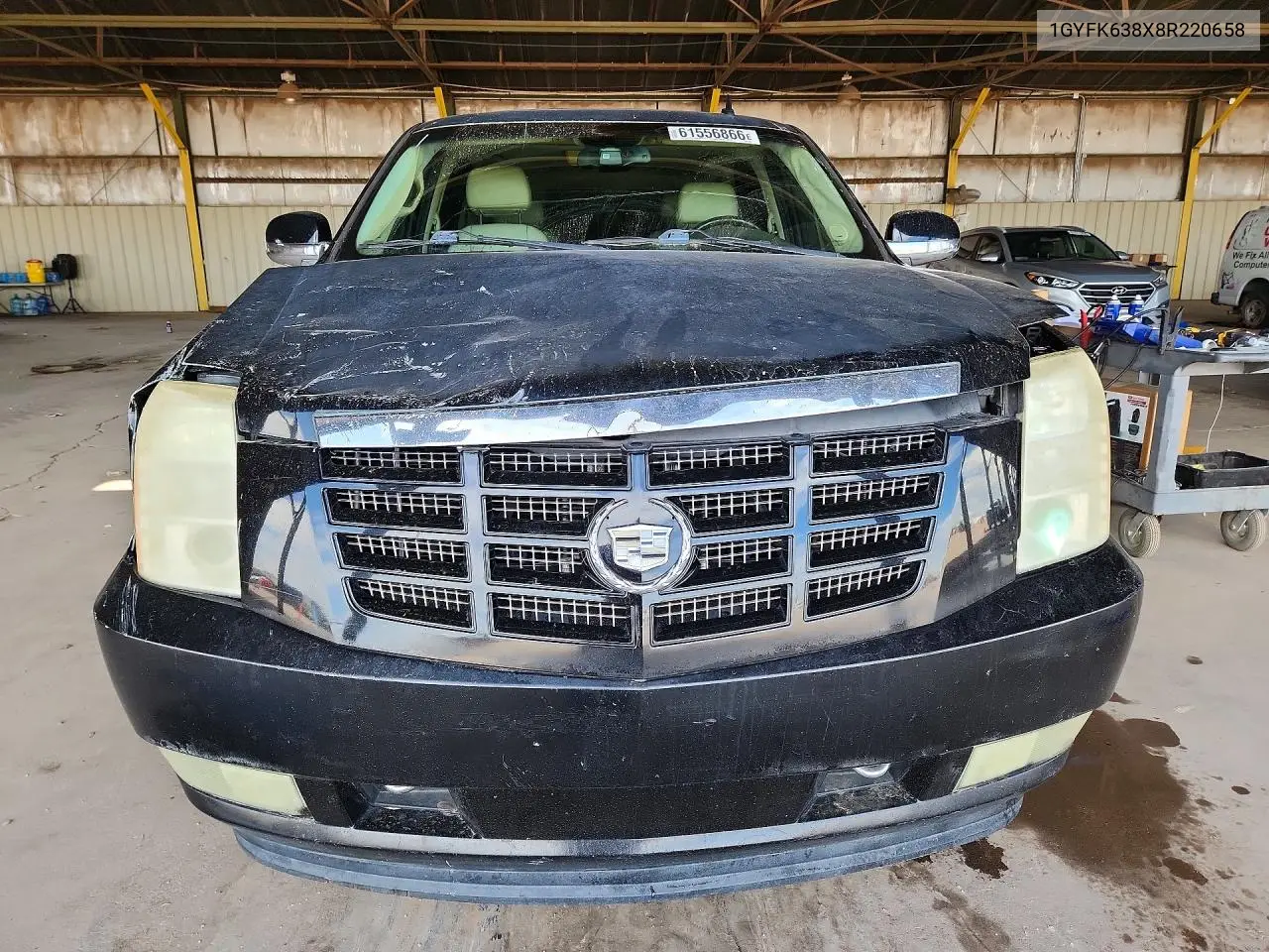 2008 Cadillac Escalade Luxury VIN: 1GYFK638X8R220658 Lot: 61556866