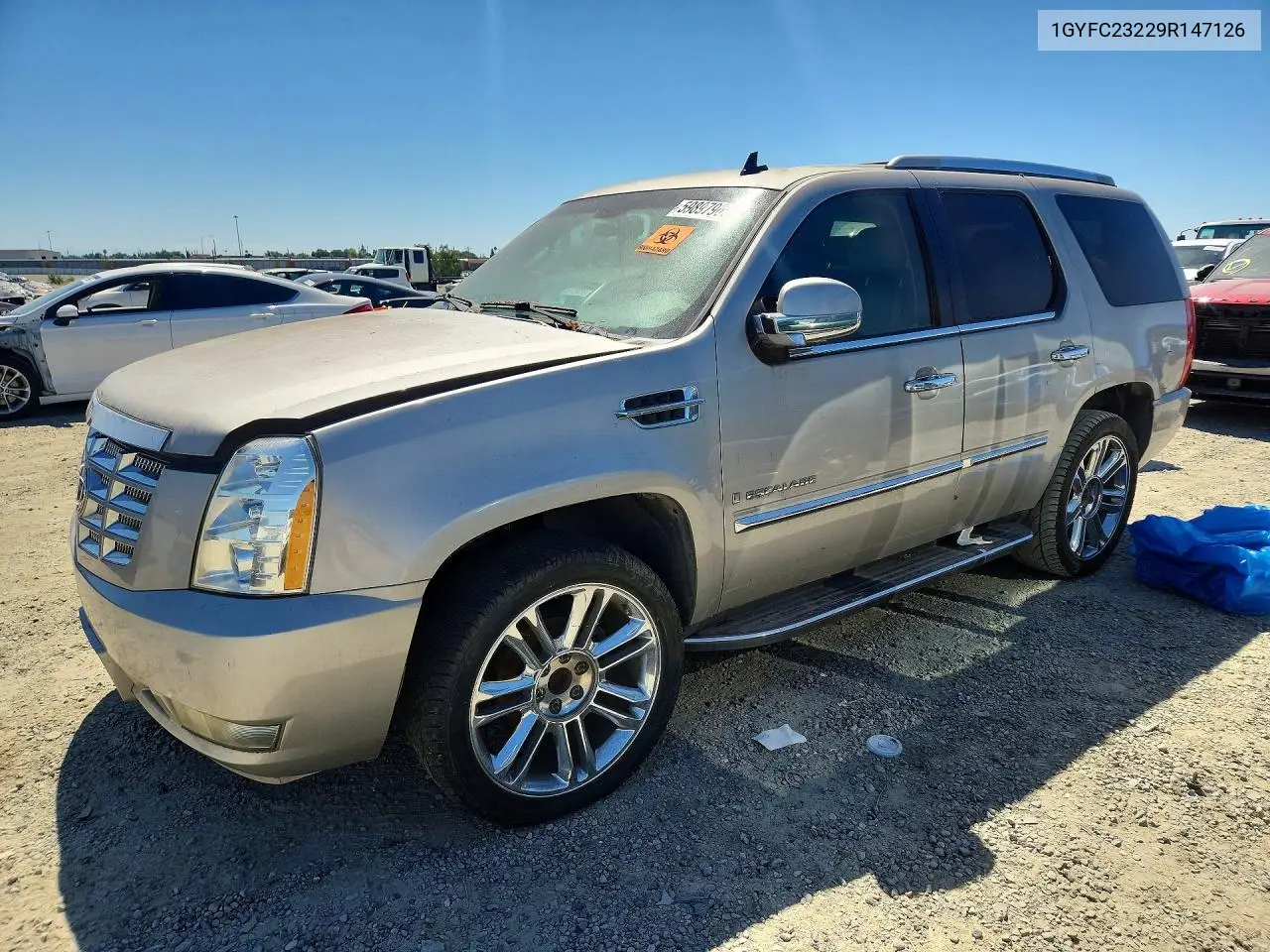 2009 Cadillac Escalade Luxury VIN: 1GYFC23229R147126 Lot: 59897966