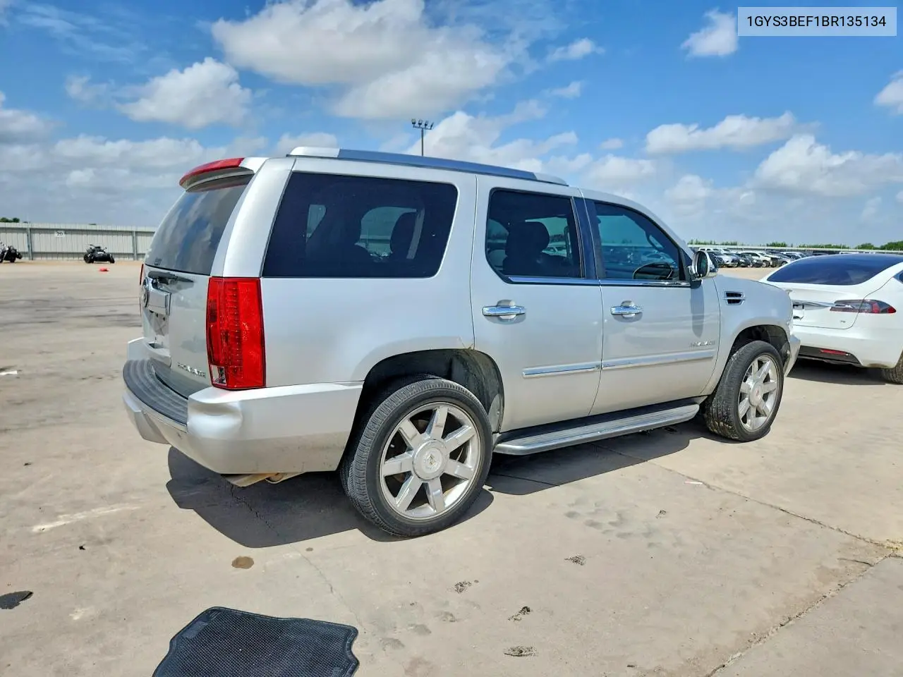 2011 Cadillac Escalade Luxury VIN: 1GYS3BEF1BR135134 Lot: 61214346