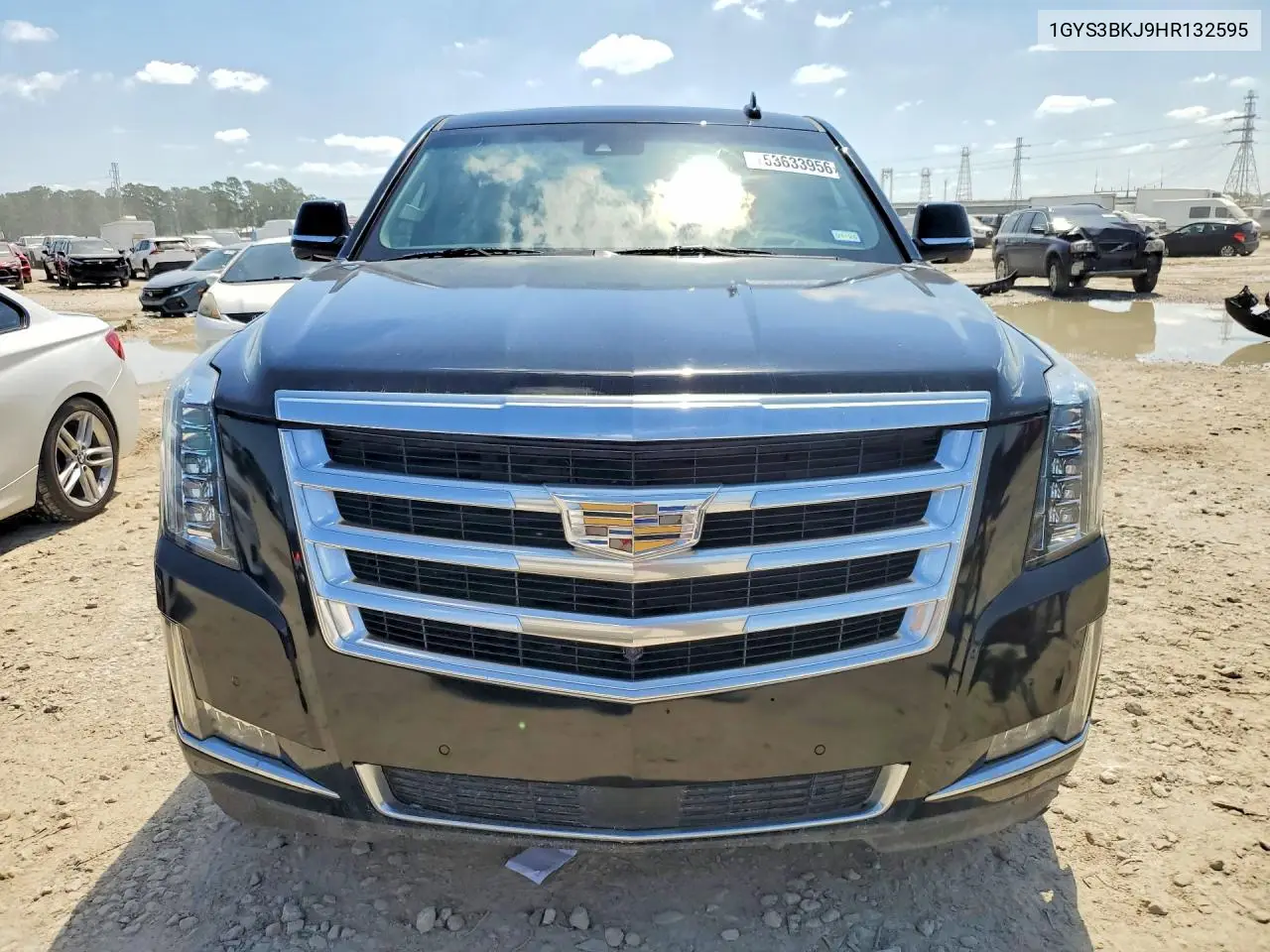 1GYS3BKJ9HR132595 2017 Cadillac Escalade Luxury
