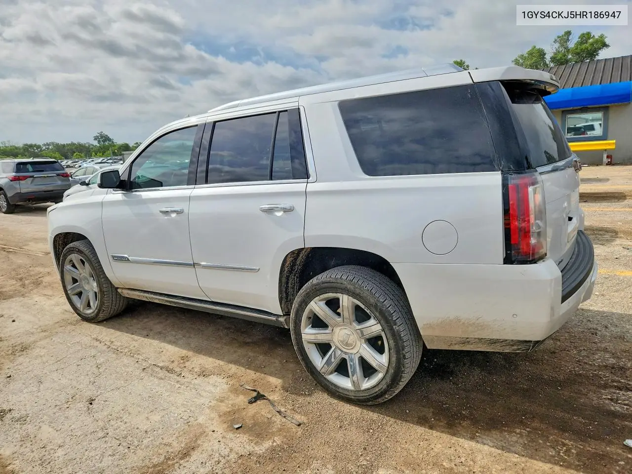 2017 Cadillac Escalade Premium Luxury VIN: 1GYS4CKJ5HR186947 Lot: 57256406