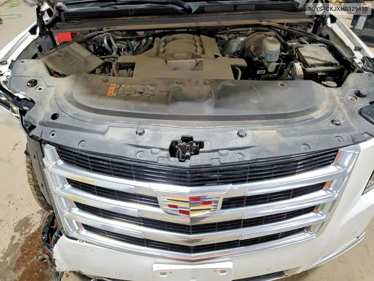 2017 Cadillac Escalade Premium Luxury VIN: 1GYS4CKJXHR329410 Lot: 61700056
