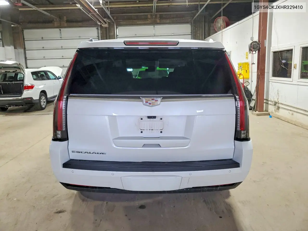 2017 Cadillac Escalade Premium Luxury VIN: 1GYS4CKJXHR329410 Lot: 61700056