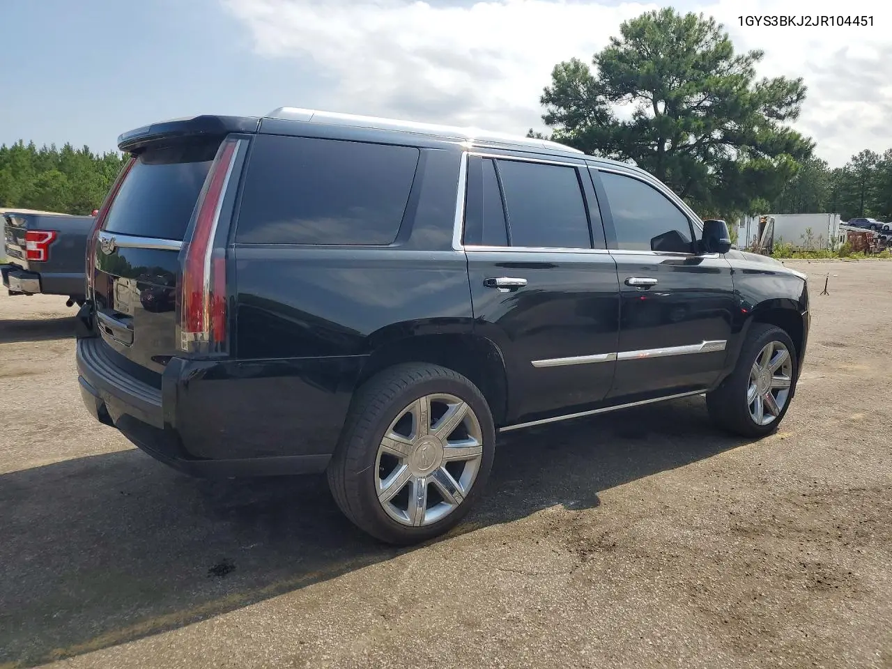 1GYS3BKJ2JR104451 2018 Cadillac Escalade Luxury