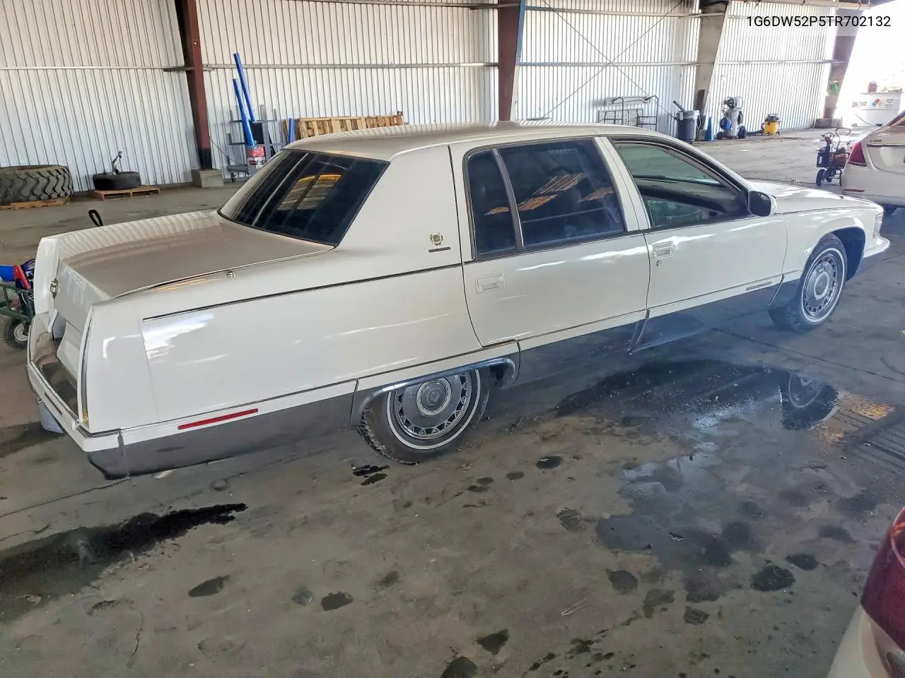 1996 Cadillac Fleetwood Base VIN: 1G6DW52P5TR702132 Lot: 77407935