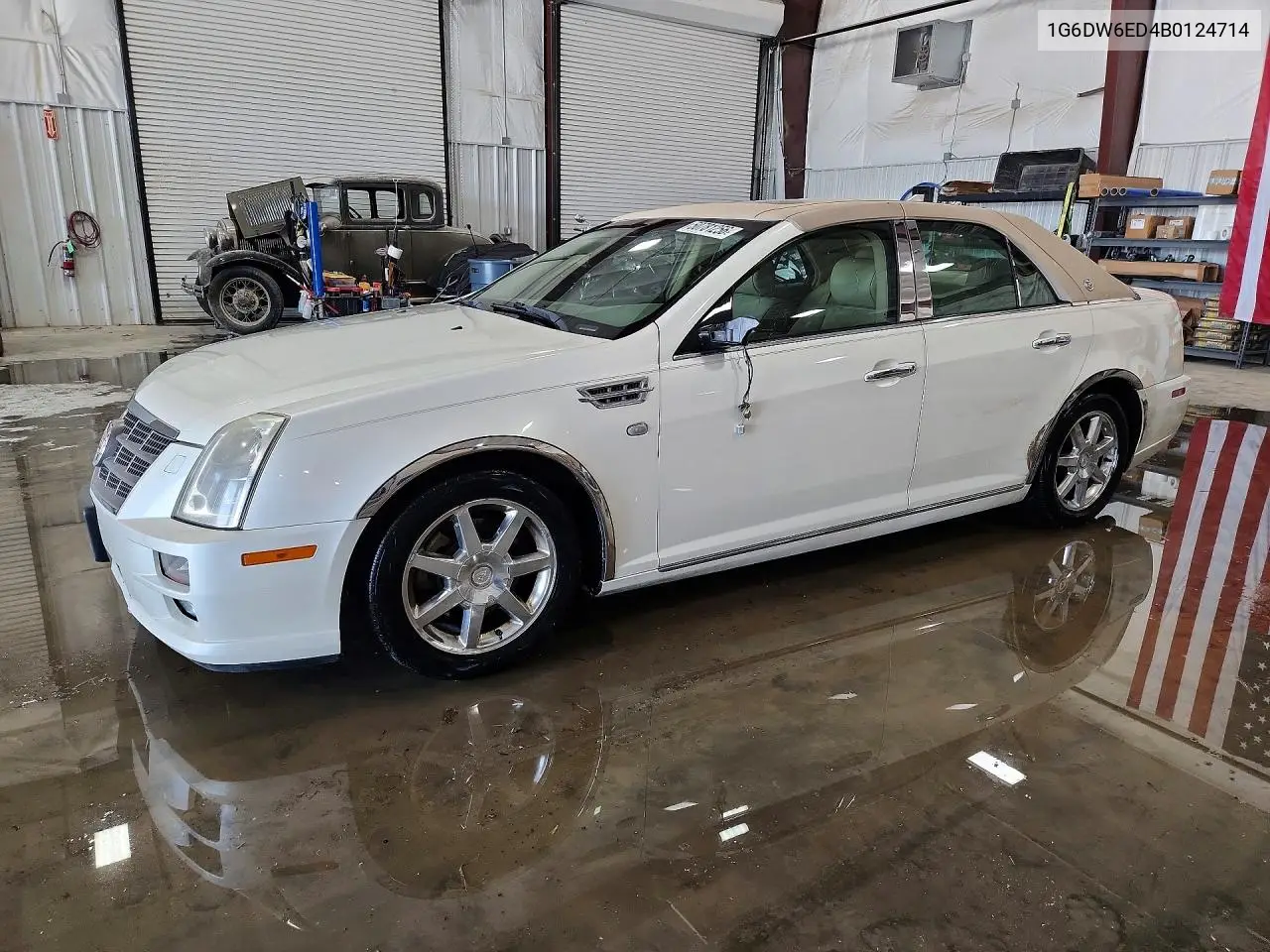 2011 Cadillac Sts Luxury VIN: 1G6DW6ED4B0124714 Lot: 50781256